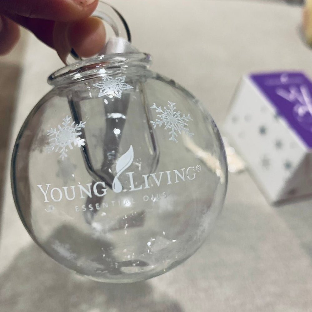 YL Glass Diffuser Ornament